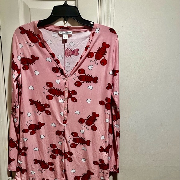 NWOT Weekend Edition Pinch me Lobster theme romper - Picture 11 of 11